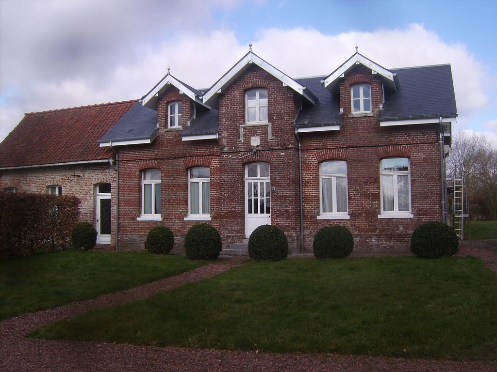 Chambres D'Hotes & Gites Du Chateau De Grand Rullecourt Exterior foto